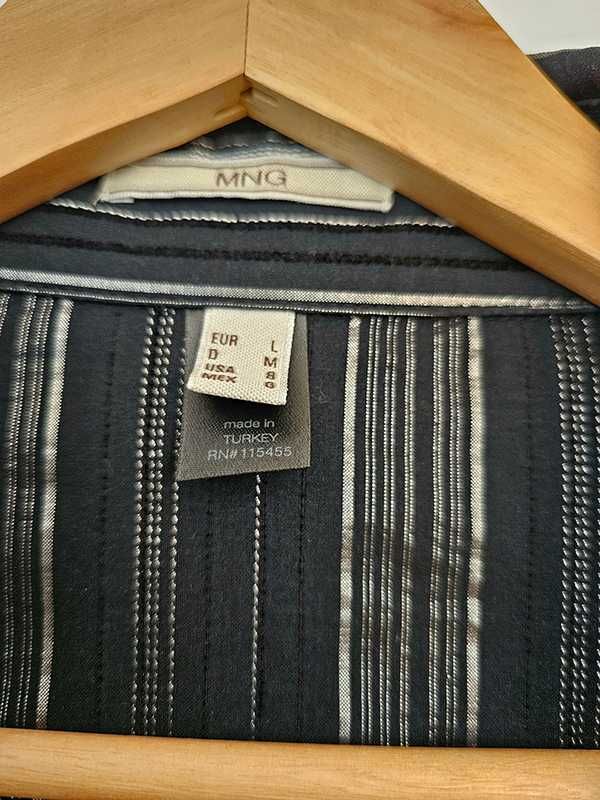 Camisa preta e prateada da Mango