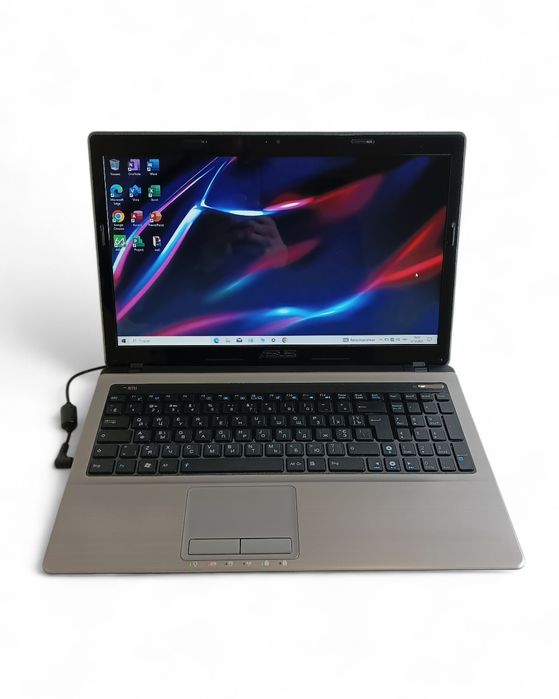 Ігровий Asus K53s Core i3 6/320GB GeForce GT 540 15.6"