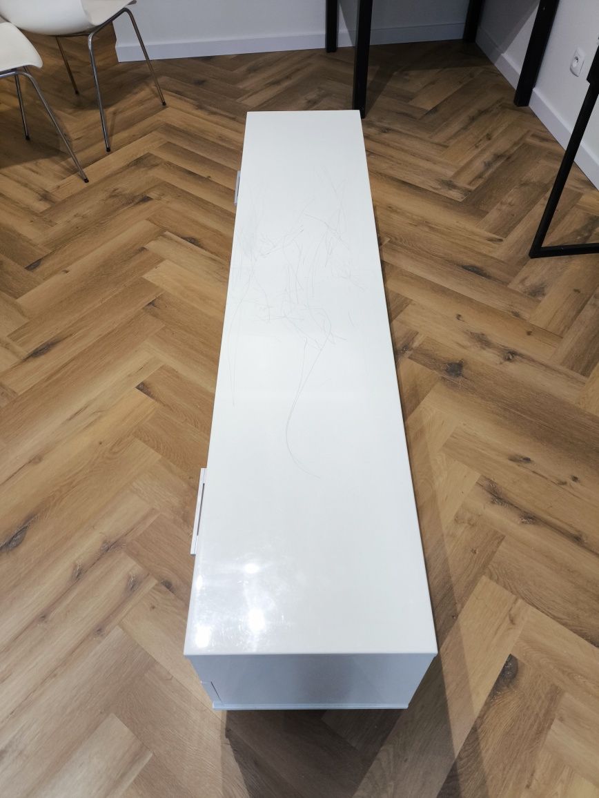 Komoda pod telewizor 4 szuflady i 3 regały