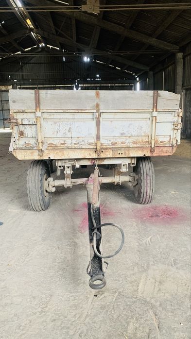 Тракторний причіп 2ПТС4