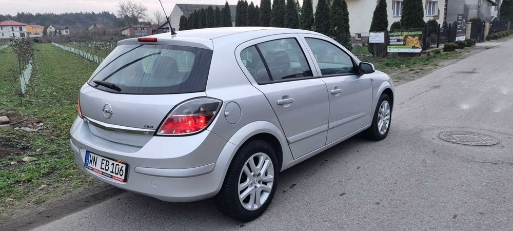 Opel Astra 1,6B 116PS  Uwaga tylko 134tyś km Xsenony Oryginalny lakier