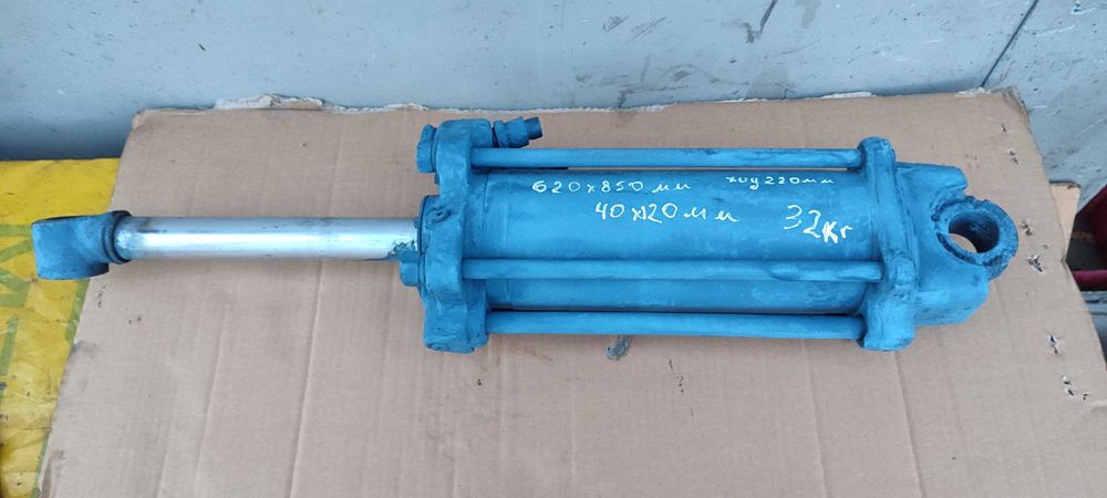 Цилиндр шток гидро