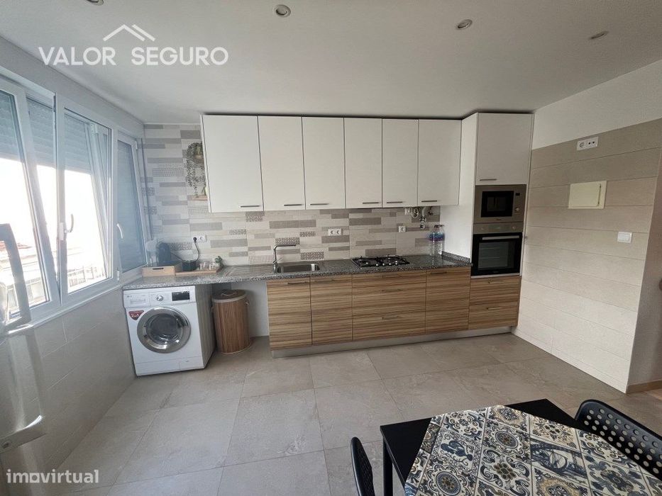 Apartamento T2 remodelado na Quinta da Vala em Alverca do Ribatejo
