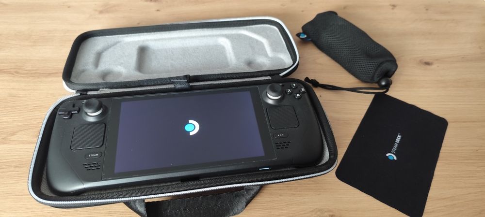 Steam Deck 512 GB + karta 500gb, szkło hartowane, akcesoria
