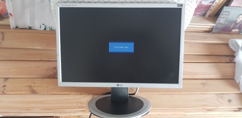 Монітор 19' LG FLATRON .