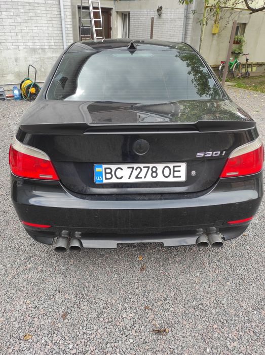 Продам бмв е 60 2003 року