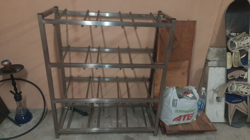 Стеллаж етажерка для бутилей води