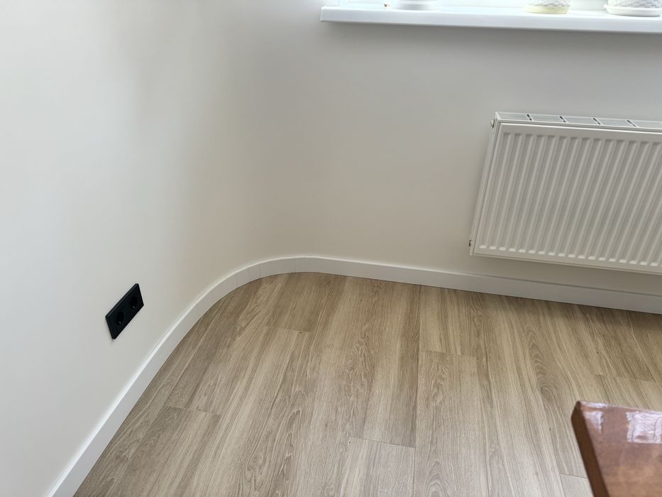 Монтаж плінтуса та ламінату Львів !  Укладка  ламінату МДФ