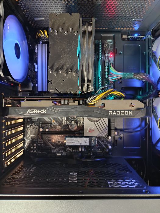 Комп'ютер на Ryzen 7 2700x. 32 gb DDR4. RX- 6600