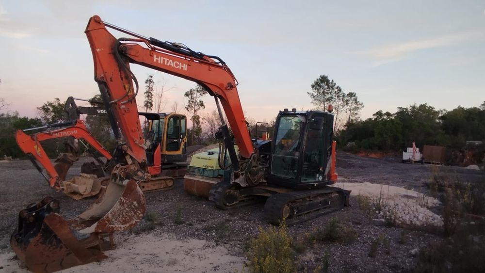 Giratória Hitachi 85