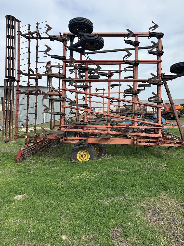 Продам культиватор КПС 12