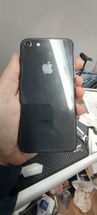 Айфон 8. Память 64 Гб.