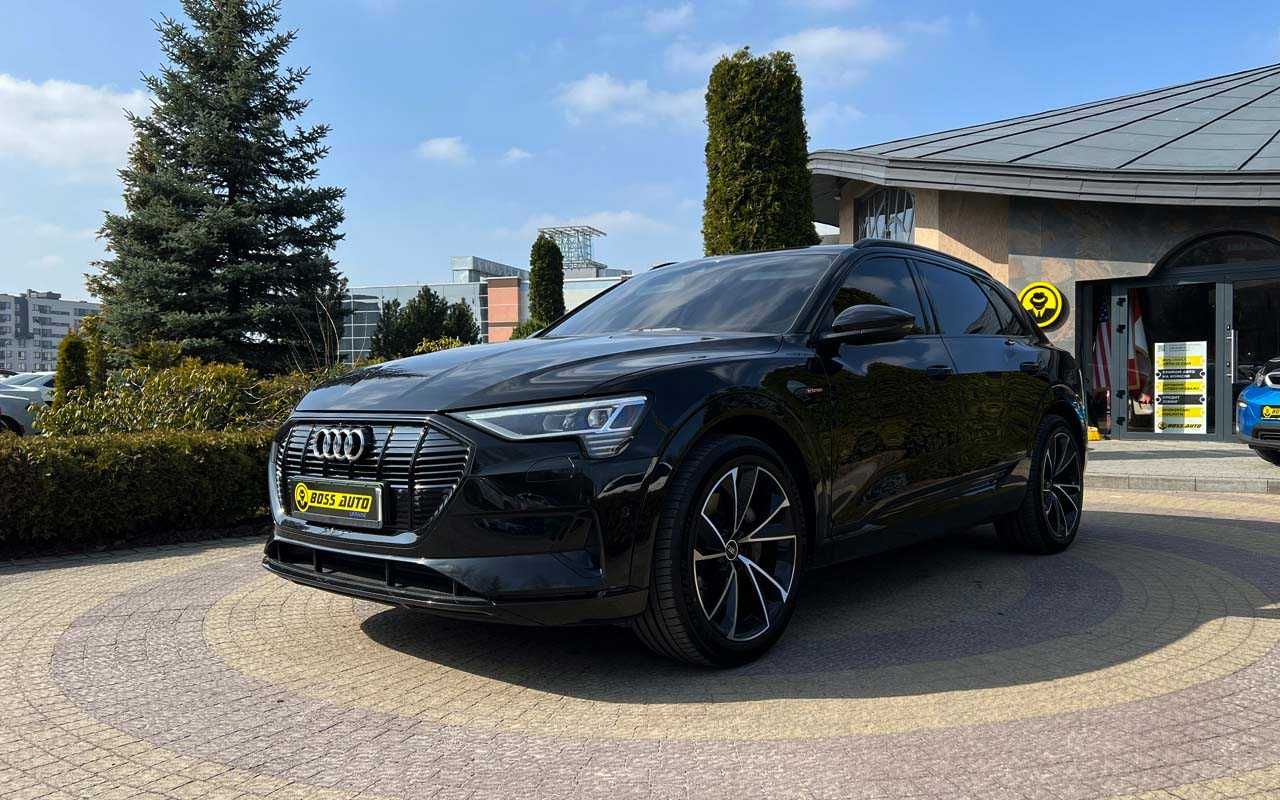 Audi e-tron 2020 року