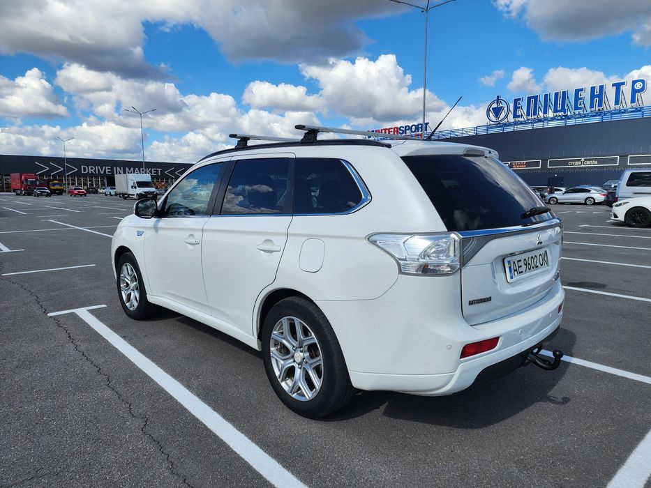 Mitsubishi Outlander PHEV 2014, +ГБО
