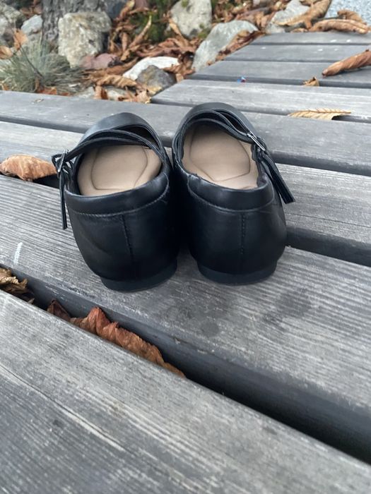 Стильні балетки з ремінцями Primark