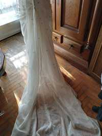 Ślubna suknia ecru .Znanego projektanta Beniamin Roberts