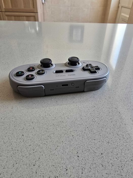 8BitDo SN30 Pro Bluetooth Controller