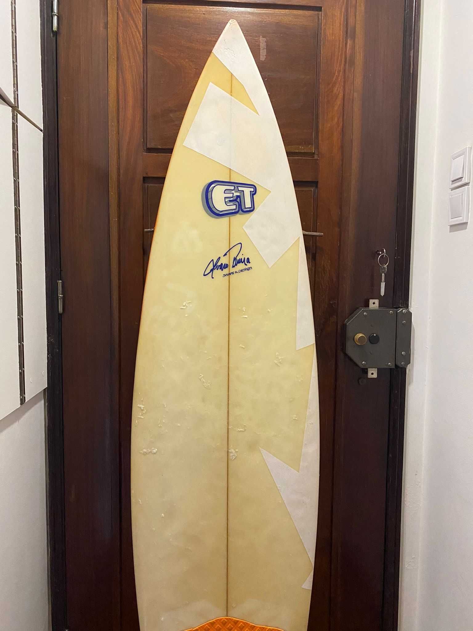 Prancha de Surf, Hard board