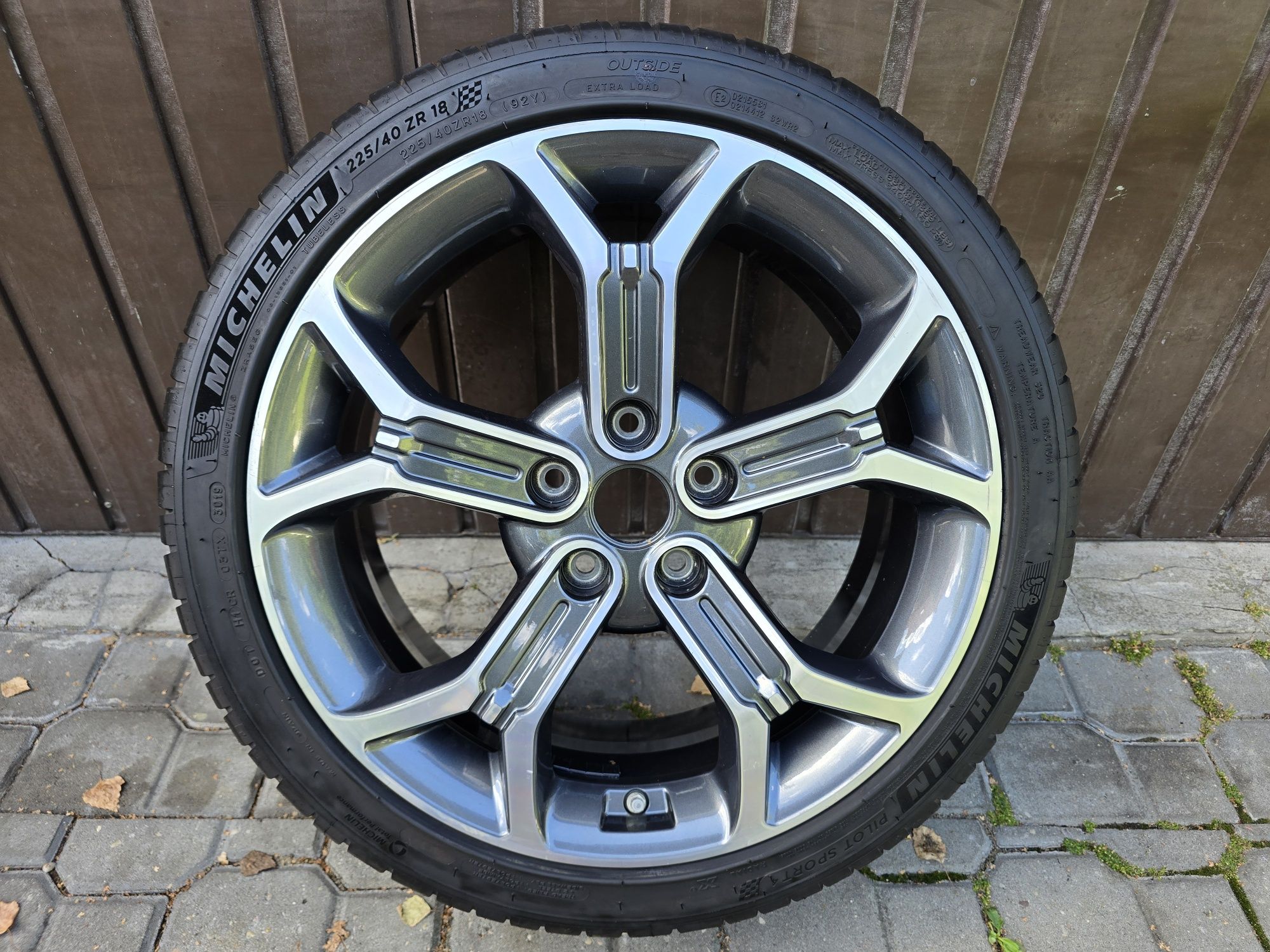 Pojedyncza felga koło zapas 225/40R18 Kia X-CEED CEED III PRO CEED GT
