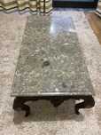 Mesa de centro com pedra mármore como nova
