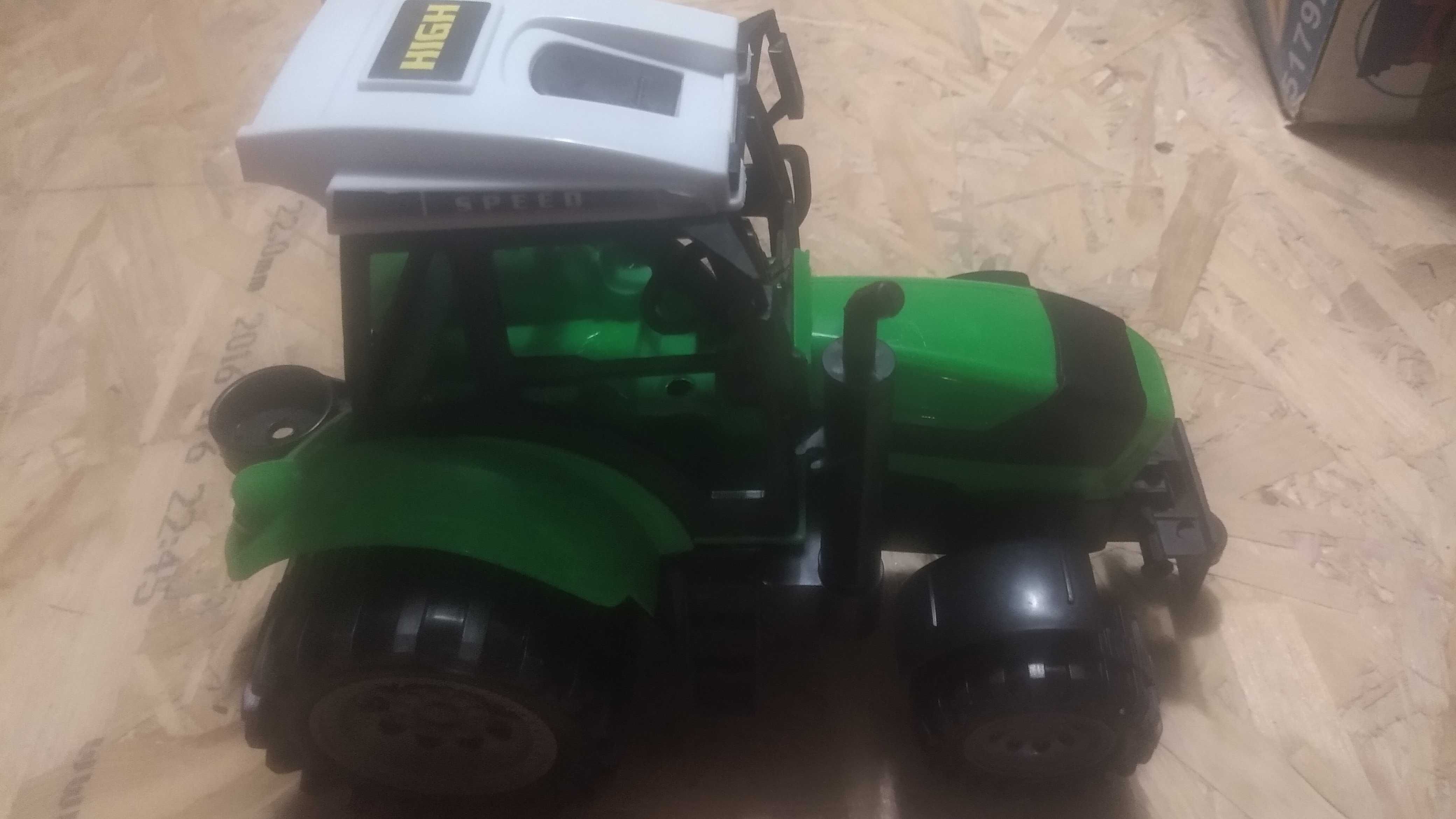 Traktor zielony zabawka