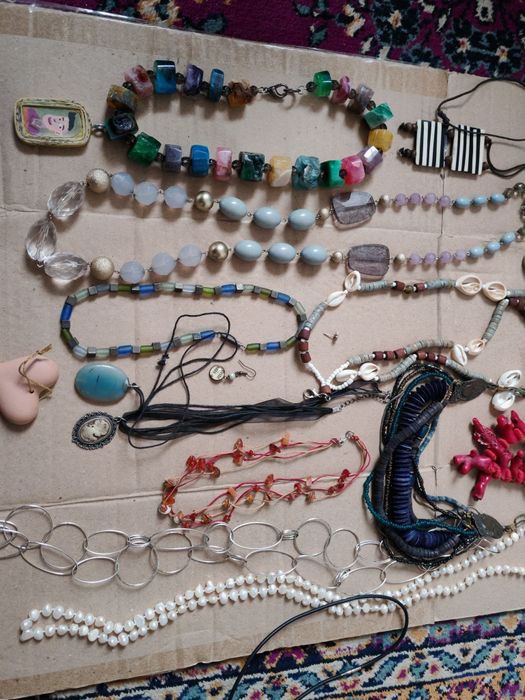 Набір біжутерії ціна за все