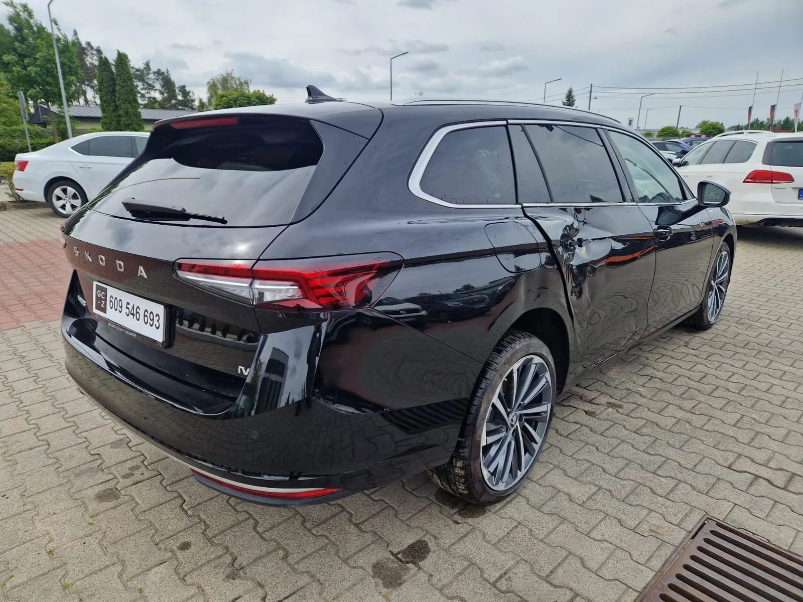 Skoda Superb L&K Hybrid Plug-in PANORAMA FULL Salon PL FV23%