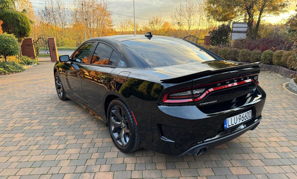 Dodge Charger R/T 5.7 2019 LPG niski przebieg