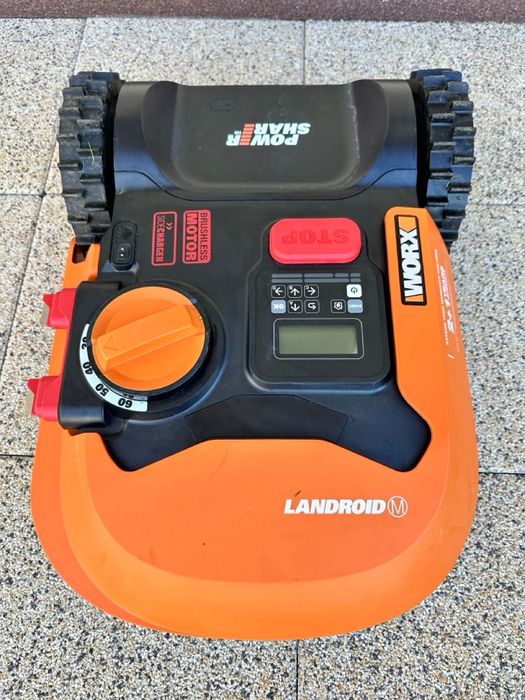 Kosiarka Robot Landroid Worx WR142E M700