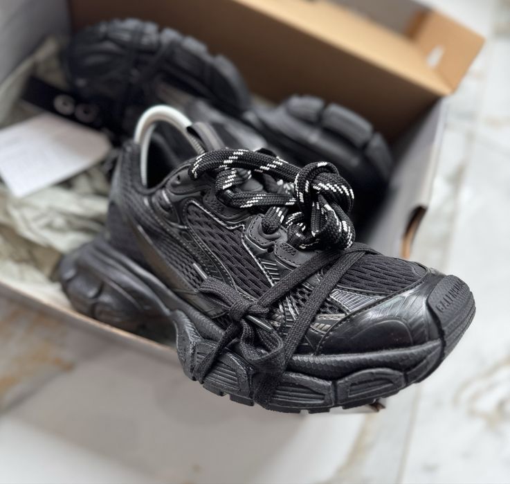 Balenciaga 39 3XL original black new runner off женские