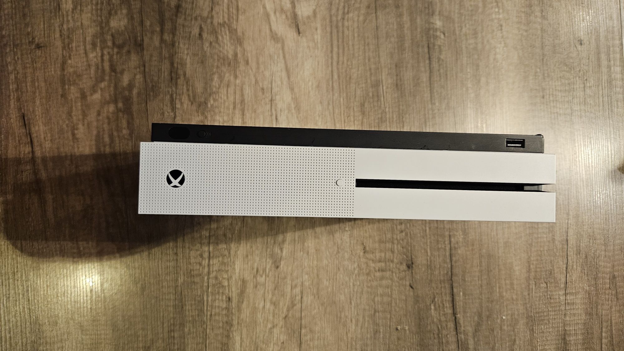 Xbox one S 500gb + pad