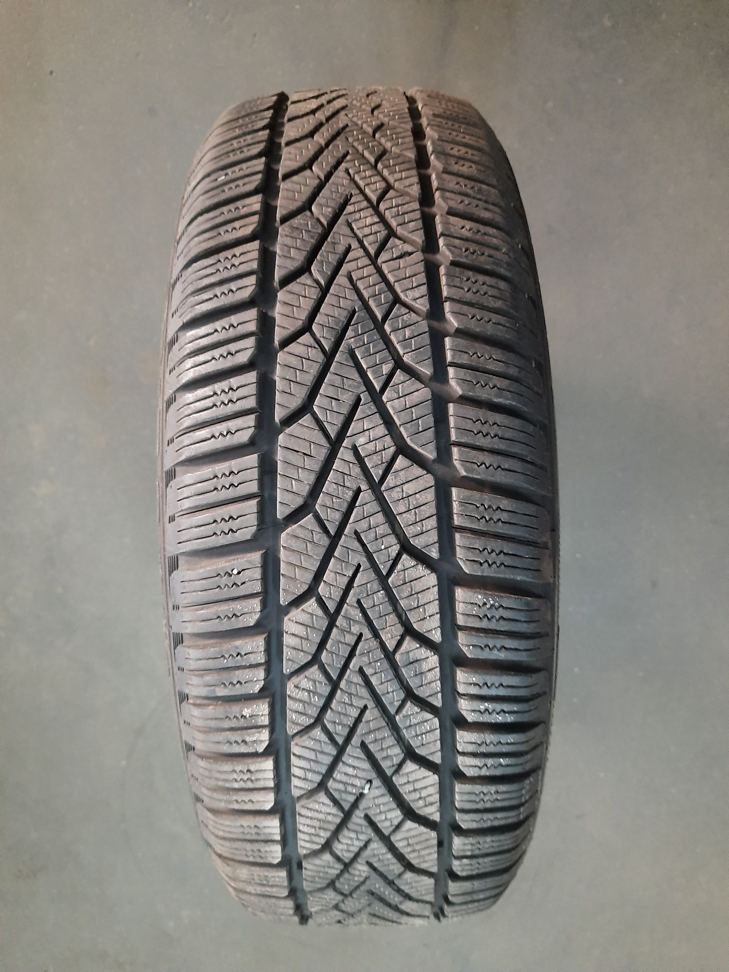 Opona 185/60R15 84T Semperit Speed-Grip 2