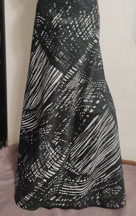 Brokatowa spódnica maxi