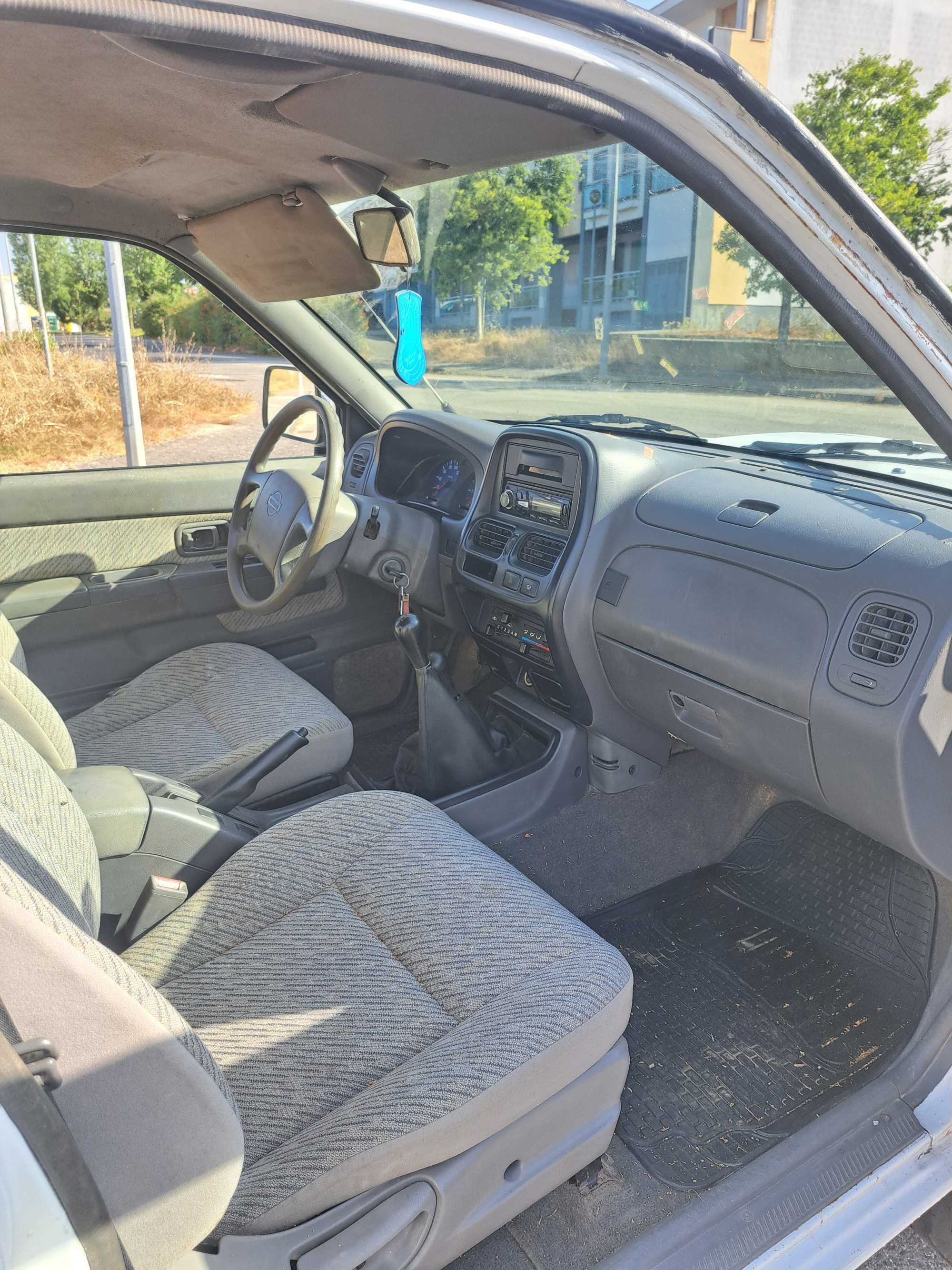 Nissan pick up 4x4
