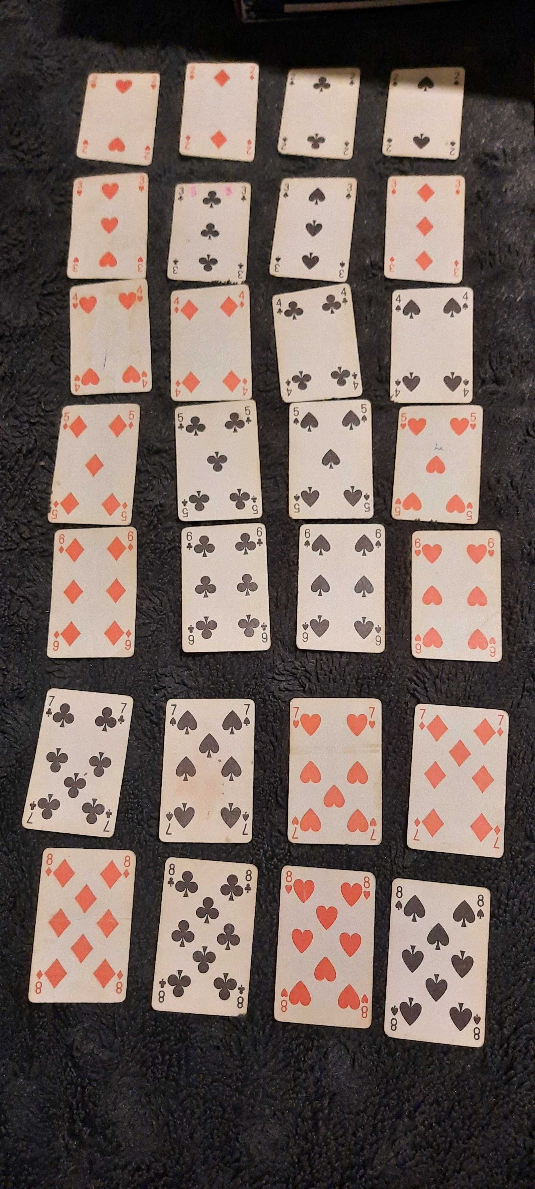 Małe karty do gry