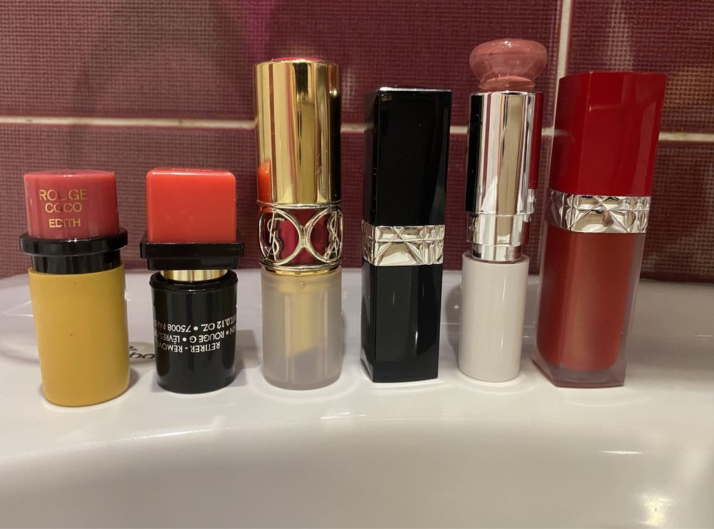 Помада для губ Dior Addict Lip Color