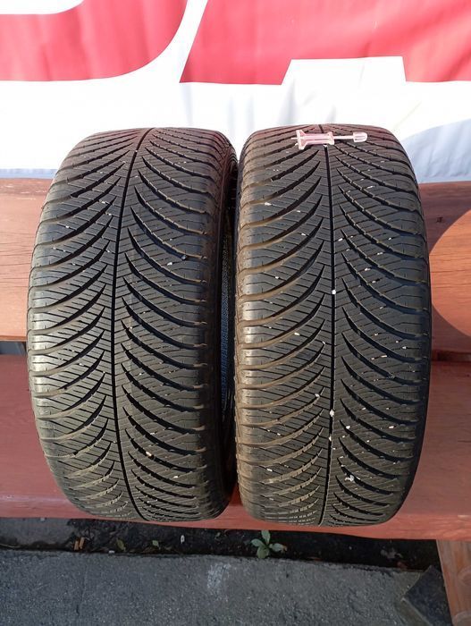 Opony wielosezon 2x 215/45R16 Good Year rok 2016