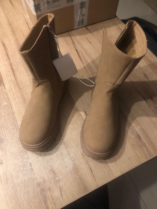 Buty Reserved Rozmiar 37 nowe z metkami