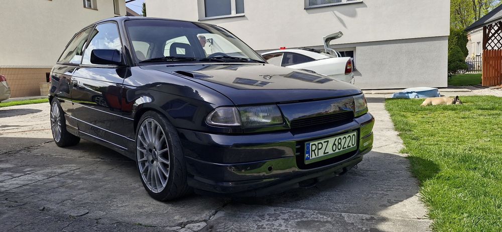 Opel Astra GSi 2.5 v6 zamiana
