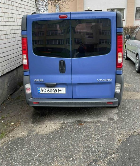 Продам Опель Віваро 2008 2.0