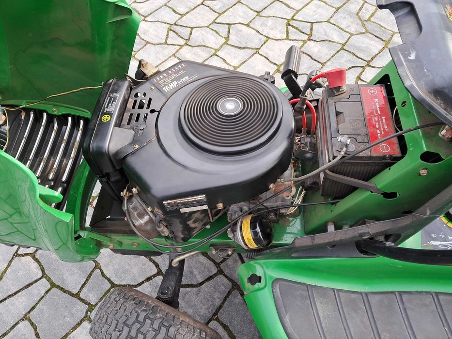 Zadbany solidny  traktorek kosiarka JOHN DEERE 200SZTUK NA PLACU