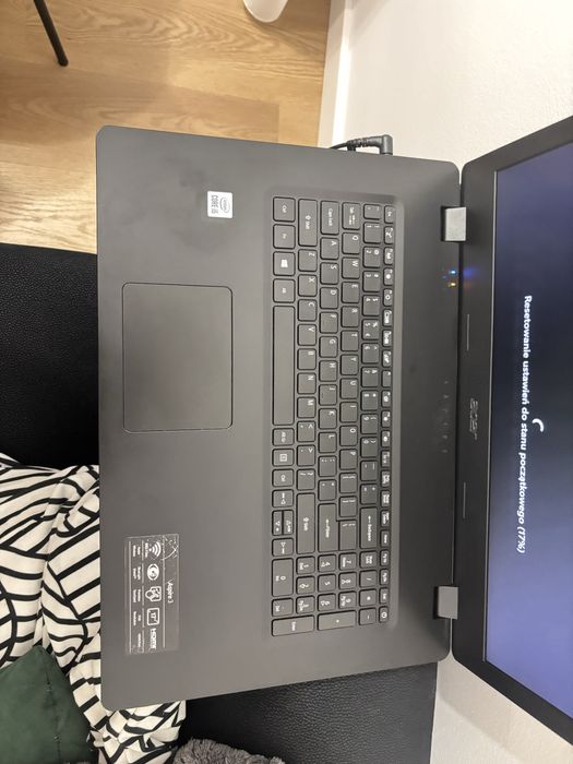 Laptop Acer Aspire 3 A317-52 8GB RAM procesor x64 17,3” intel core i5