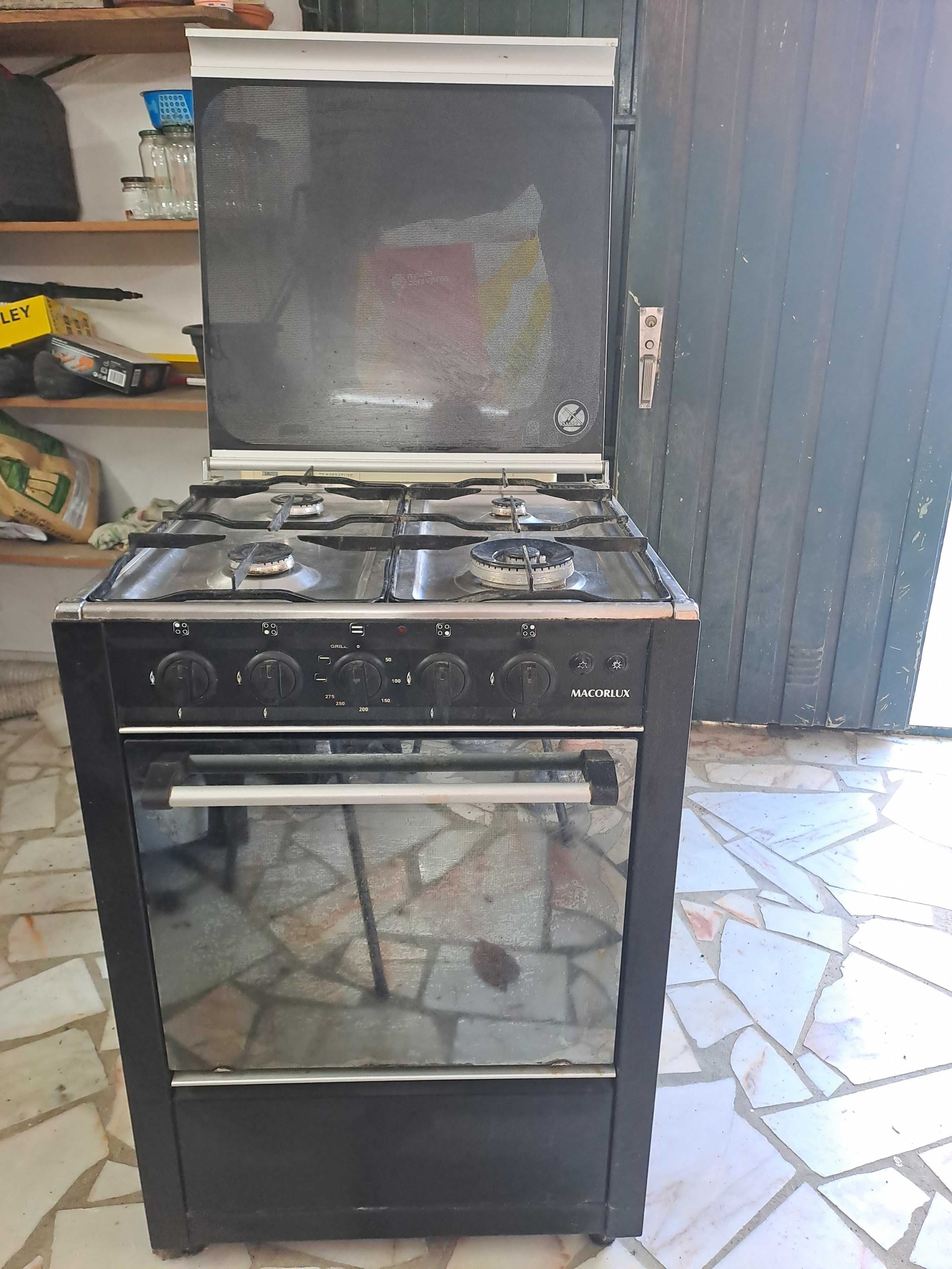 Fogão com forno a gás