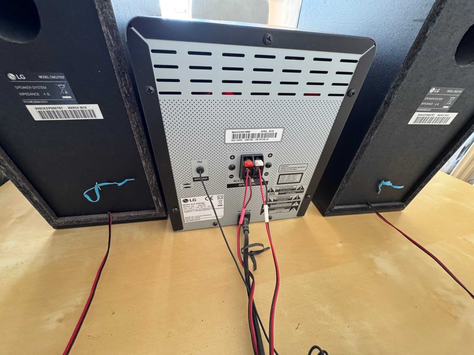 Coluna / Sistema de Som LG CM2760 Micro Hi-Fi