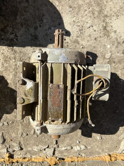 Электромотор разный