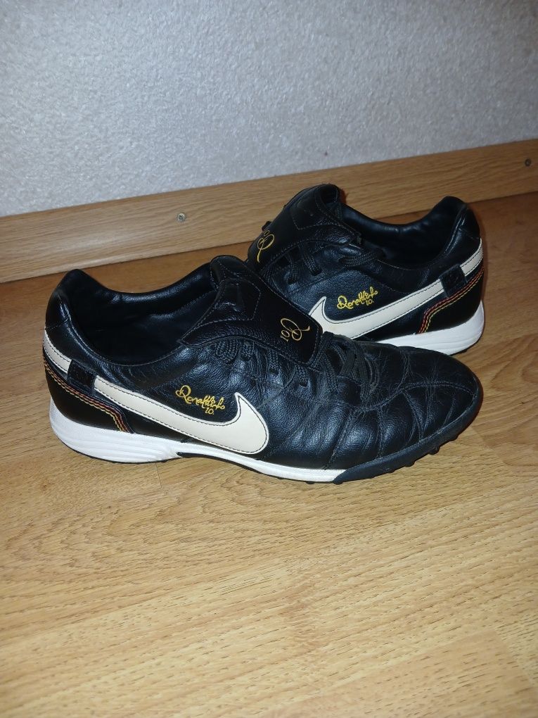 Бутси Nike Tiempo Ronaldinho 37,5