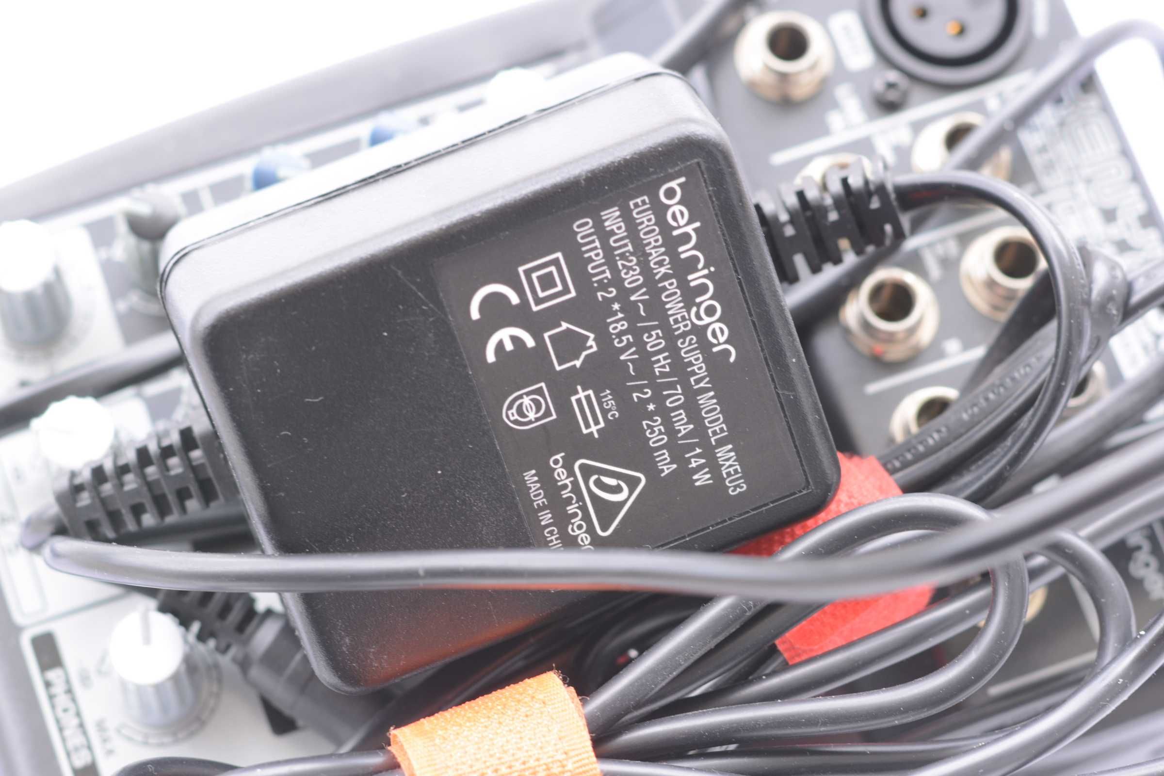 Behringer 502 XENYX mikser