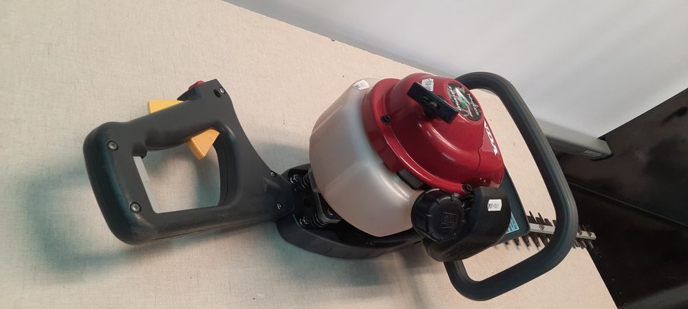 Corta sebes honda hhh25  stroke  Easystart  4 tempos