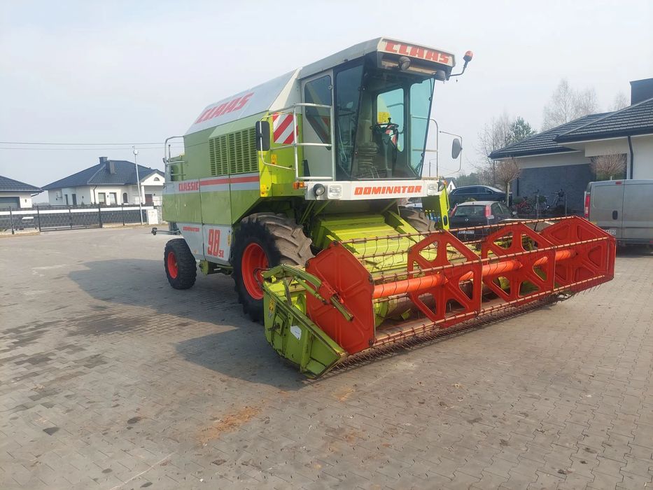 Claas Dominator 98SL  Claas Dominator 98 SL