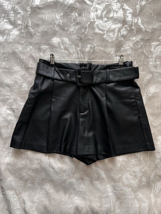 Шкіряні шорти Zara